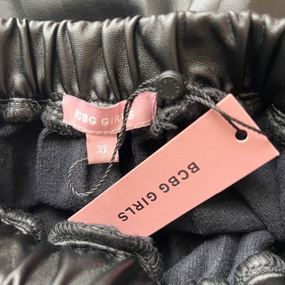 NEW BCBG Girls Faux Leather Pleated A-Line Pull On Skirt - Size 3T - Picture 3 of 4